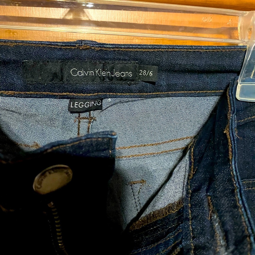 NWOT Women’s Calvin Klein Jeans Leggings Denim Stretch Size 28/6 Skinny Style